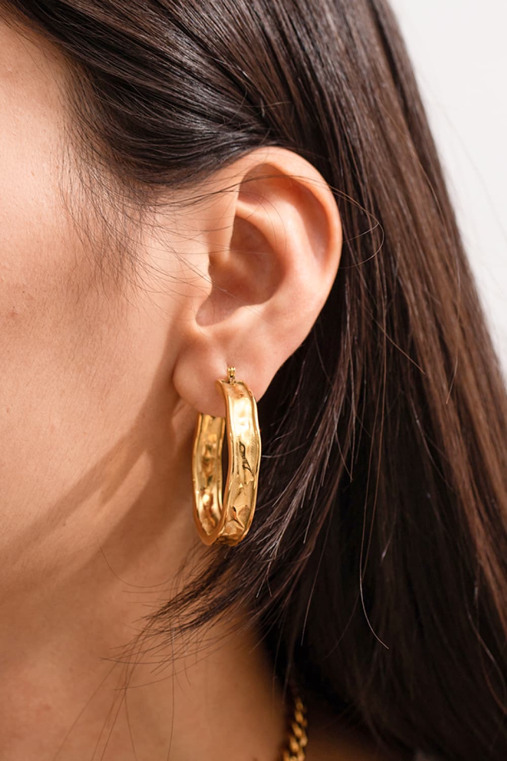 Hammered 18K Gold Hoop Earrings